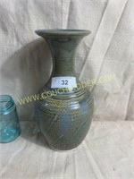 Soto pottery 14 in vase