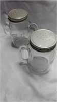 set of Ball Mason jar salt & pepped shakers. Very