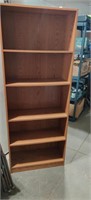 5 Shelf Bookcase. 6' Tall Good Condition
