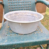 Vintage Aluminum Wash Pan