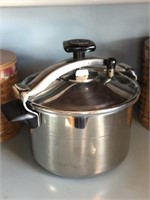 Vintage 8L SEB pressure Cooker/Chicken Fryer