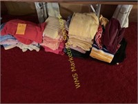 Large Lot of Assorted Towels