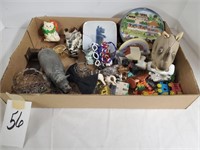 tray lot of various animals