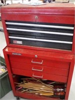 Stacking tool cabinets