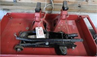 Lot #621 - (2) Pro-Series jack stands and 2 ton