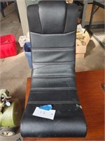 Rocker ES Gaming Chair- Tear in Seat