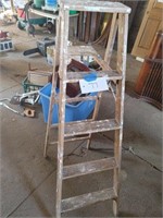 Warner 5ft Wooden Ladder