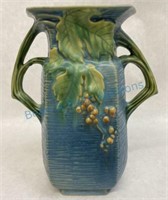 Roseville vase Bushberry pattern 8 inches tall