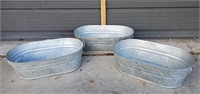 3 Metal tubs