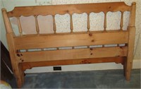 Full size solid pine bed