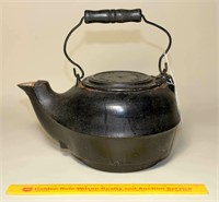 Cast Iron Kettle - No. 7 - P & B Manufacturing