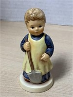 Hummel Club Figurine - Garden Treasures