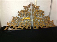 Cast iron decorative bracket