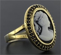 Elegant Cameo Dinner Ring w' Onyx Accents
