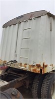 2001 Jet grain trailer w/tarp