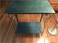 Hunter Green Wooden & Metal Plant Stand