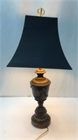 Classic Urn Lamp with Shade