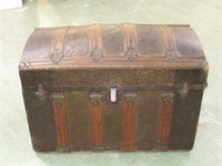 Embossed Dome Top Trunk. 22"T x 30"W x 16 1/2"D.