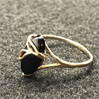 10K GOLD BLACK ONYX RING SIZE 7 1/2