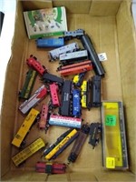 Lot of  N scale Engines and cars conditon uknown