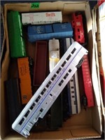 Box Lot - HO Cars - Amtrack, Lionel, Cabooses,