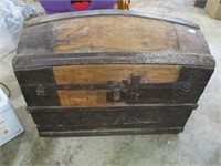 Old hump trunk - needs TLC