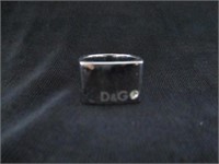 D & G stainless steel ring - size 7
