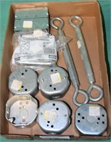 FLAT BOX OF OUTLET BOXES AND METAL BUCKLES