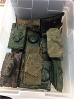 Box  Lot of tanks