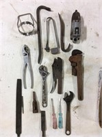 Miscellaneous tools with pliers
