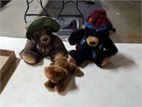 3 stuffed bears