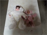 2 baby doll bears