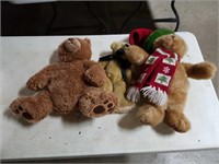 3 stuffed bears