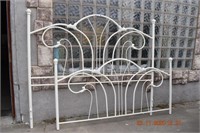 King Size Iron Bed w/Frame