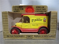 CANADIAN COLLECTOR SERIES 1913  1:25 SCALE