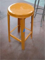 24" metal stool