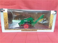 1/16 Oliver Super 88 W/74-H Mounted Picker - New