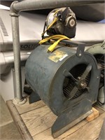 Squirrel cage blower