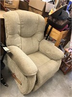 Large recliner