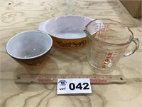 PYREX DISHES, MEASURING CUP,( chipped rim on cup)