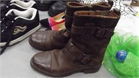 ARIOT SIZE 6 BOOTS