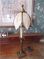 Gorgeous slag glass lamp / shade