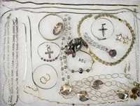 ASSORTED VINTAGE SILVER JEWELRY