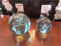 Paper weights