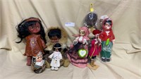 8pc Assorted Cultural Dolls