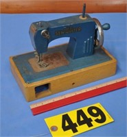 Vintage KAYanEE Childs Metal Sewing Machine