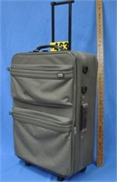 American Tourister Roller Luggage