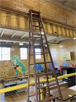 12 ft wooden step ladder in good condition