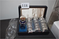 COLBOLT INSERT 4 SALT/PEPPERS IN BOX PLATED SILVER