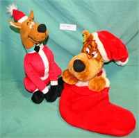2 PLUSH SCOOBY-DOO CHRISTMAS DOGS